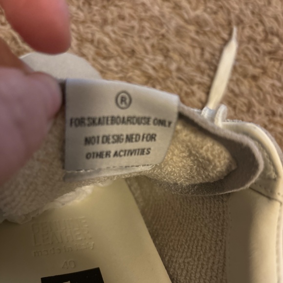 Golden Goose - Picture 2 of 8